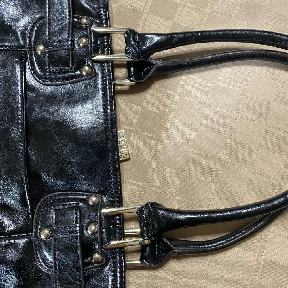Anne Klein AK Zip Closure Tote/Purse/Bag Black Faux Reptile Gold‎ EUC 14” x 12”